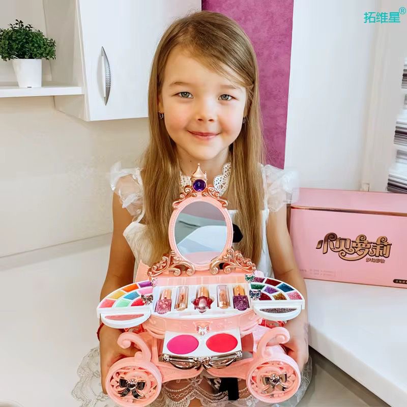 Coiffeuse Carrosse Princesse avec Maquillage – Trousse Musicale et Lumineuse pour Enfants