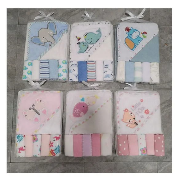 Ensemble Sortie de Bain Bébé + 5 lavette couleur garcon