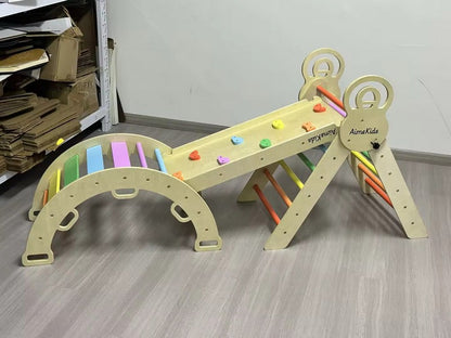 Triangle de Pikler  tout en couleur
